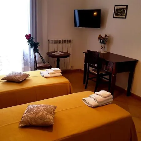 Palazzo Zimatore Residenza D'epoca شقة فندقية *