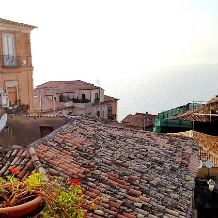 Palazzo Zimatore Residenza D'epoca Apartahotel 3*